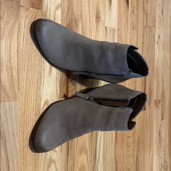 Aldo Emely Ankle Boot. Like New - Picture 6 of 6